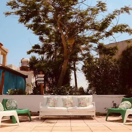 فندق مبيت وإفطار Melsavandy Meneou